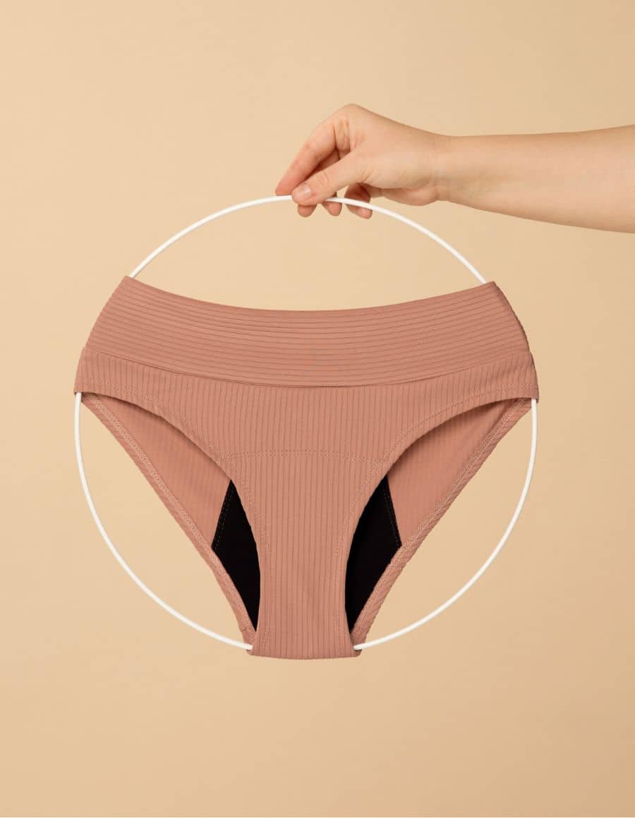 this is Redy ACTIVE menstruációs bugyi sportoláshoz